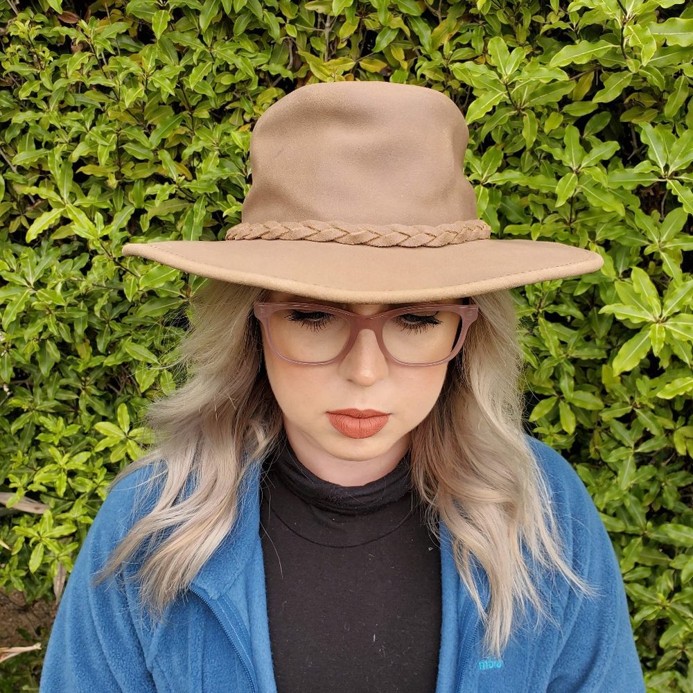 Minnetonka Fold Up Distressed Leather Hat Boho